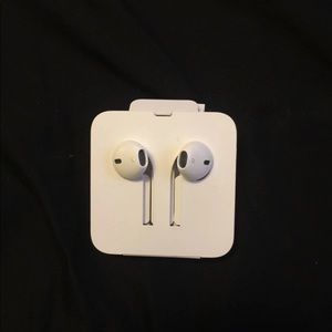 Apple air pods with lightning